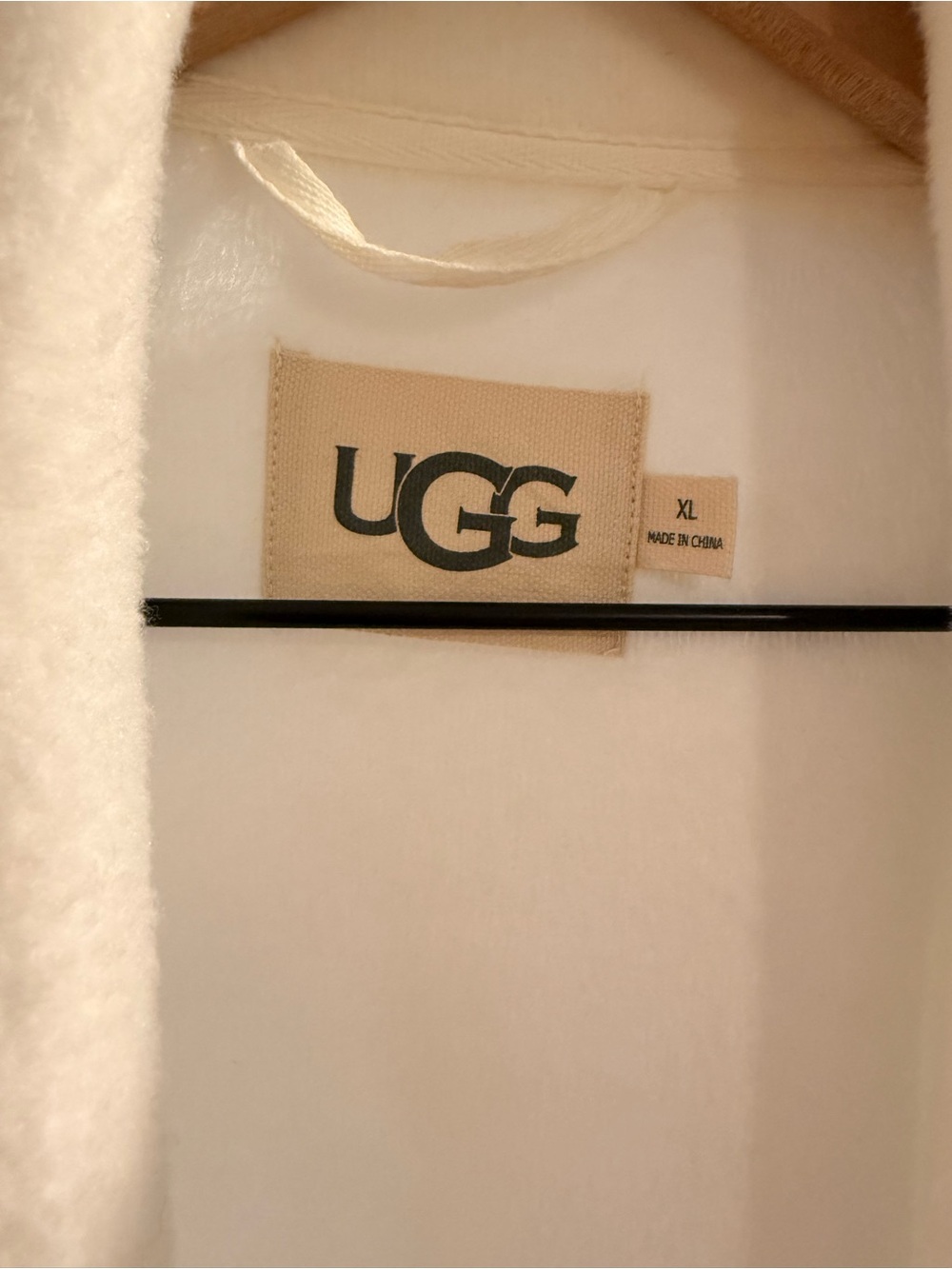 UGG Women's Cream Shawl-Collar Bathrobe - Picture 3 of 6